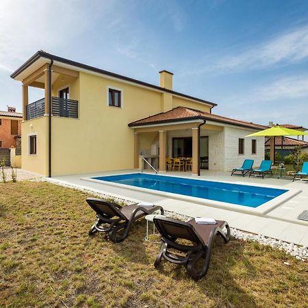 Villa Carneol Kaldanija エクステリア 写真